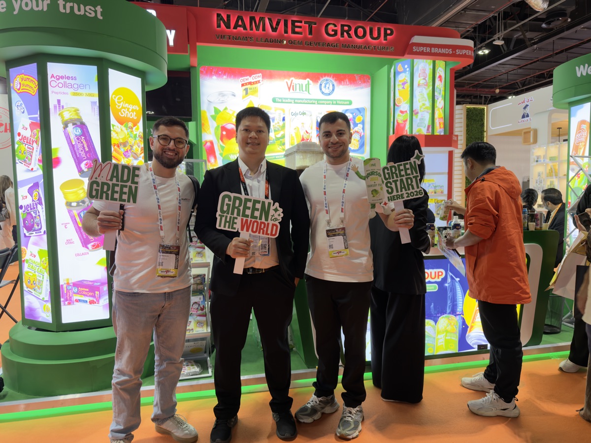 TuttoMazon team with Vinut / Nam Viet